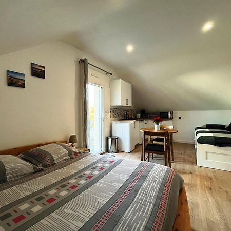 Lomener - La Goelette - 1 Appartement Avec 2 Chambres Et 2 Studios A 450M De La Plage Ploemeur Dış mekan fotoğraf