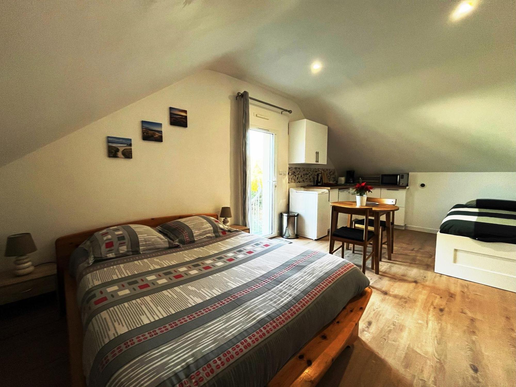 Lomener - La Goelette - 1 Appartement Avec 2 Chambres Et 2 Studios A 450M De La Plage Ploemeur Dış mekan fotoğraf